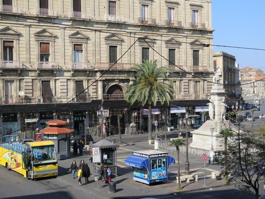 Stesicoro-Duomo Elegante Appartamento In Centro Catania Exterior foto